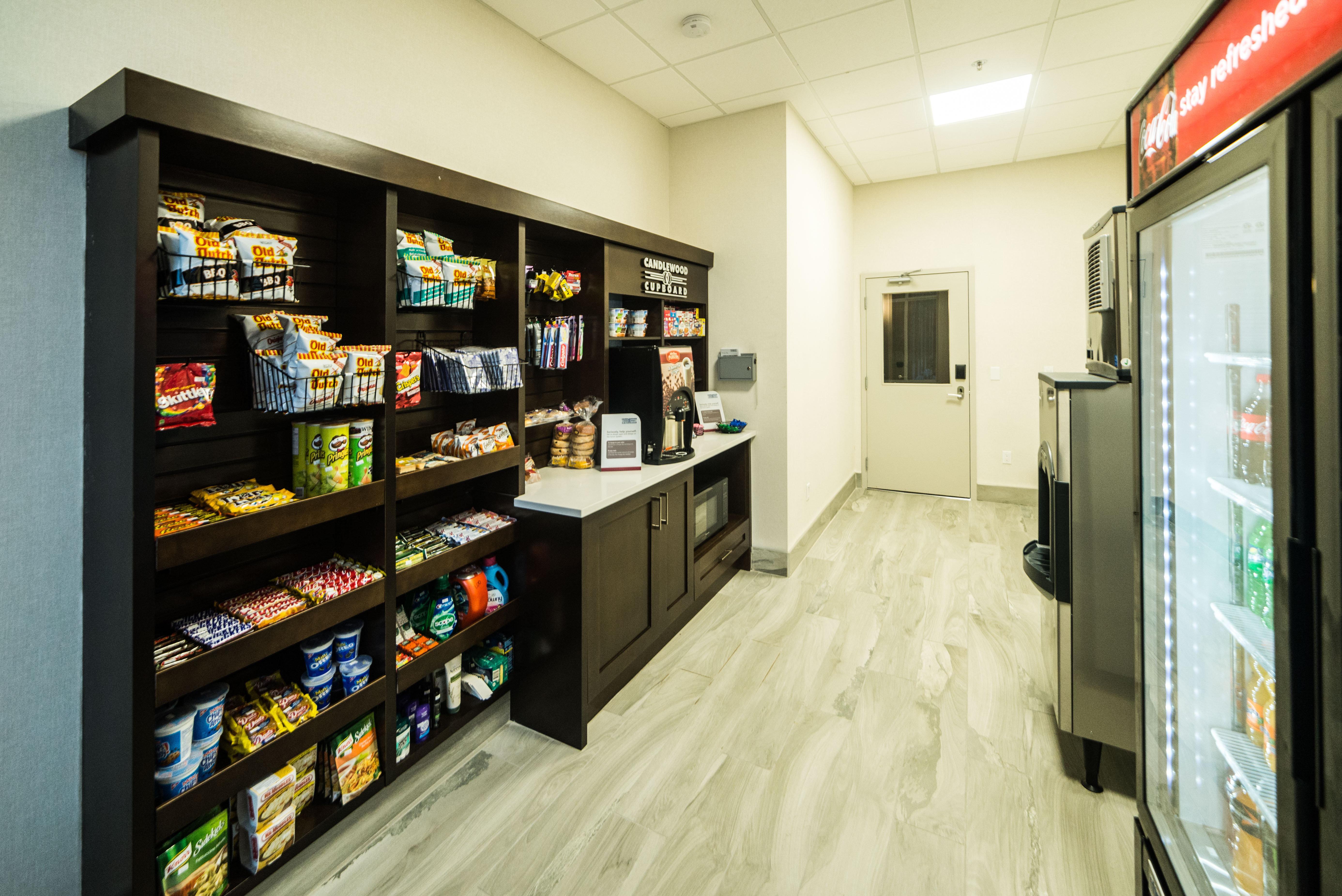 Candlewood Suites West Edmonton - Mall Area By Ihg Ngoại thất bức ảnh