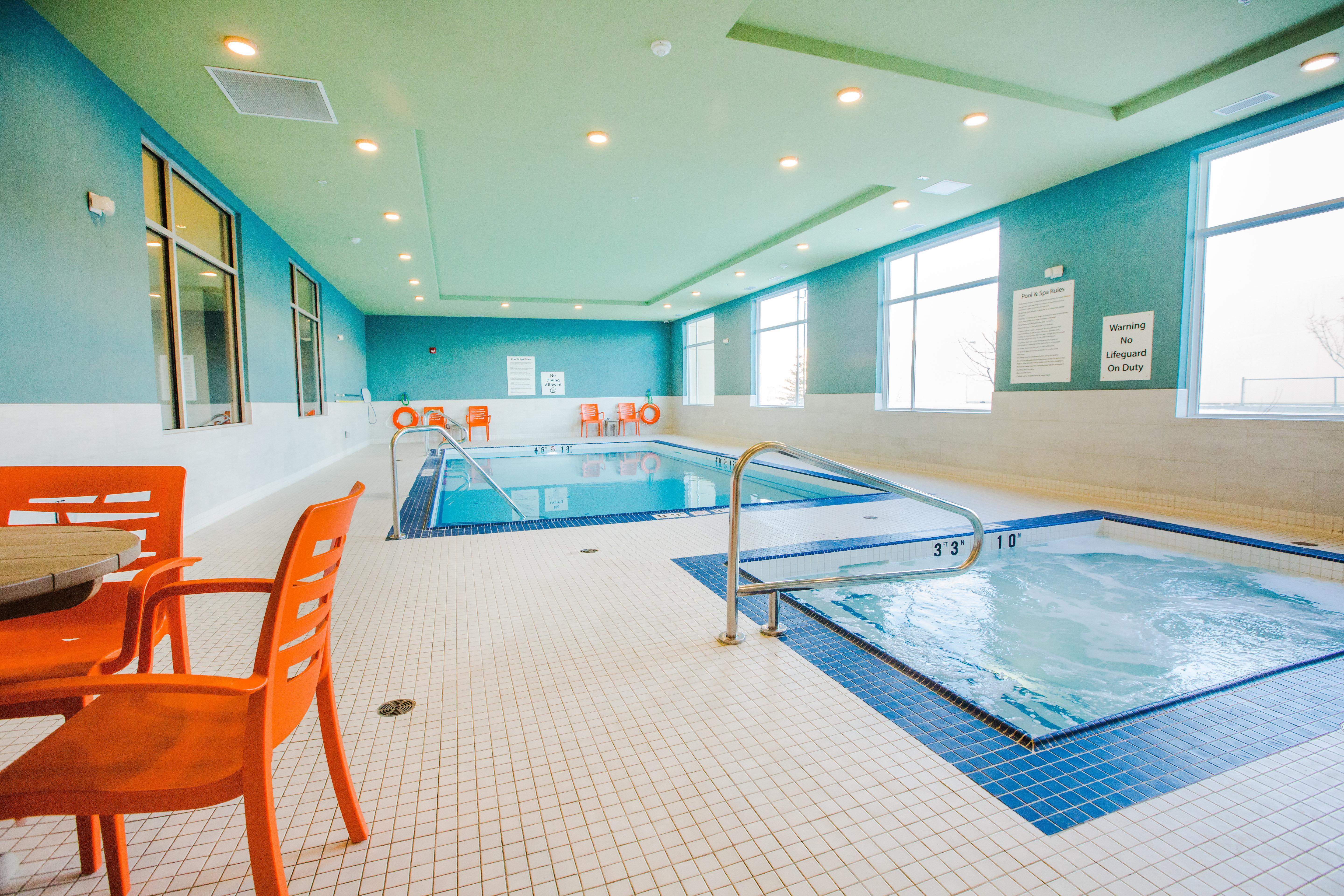 Candlewood Suites West Edmonton - Mall Area By Ihg Ngoại thất bức ảnh