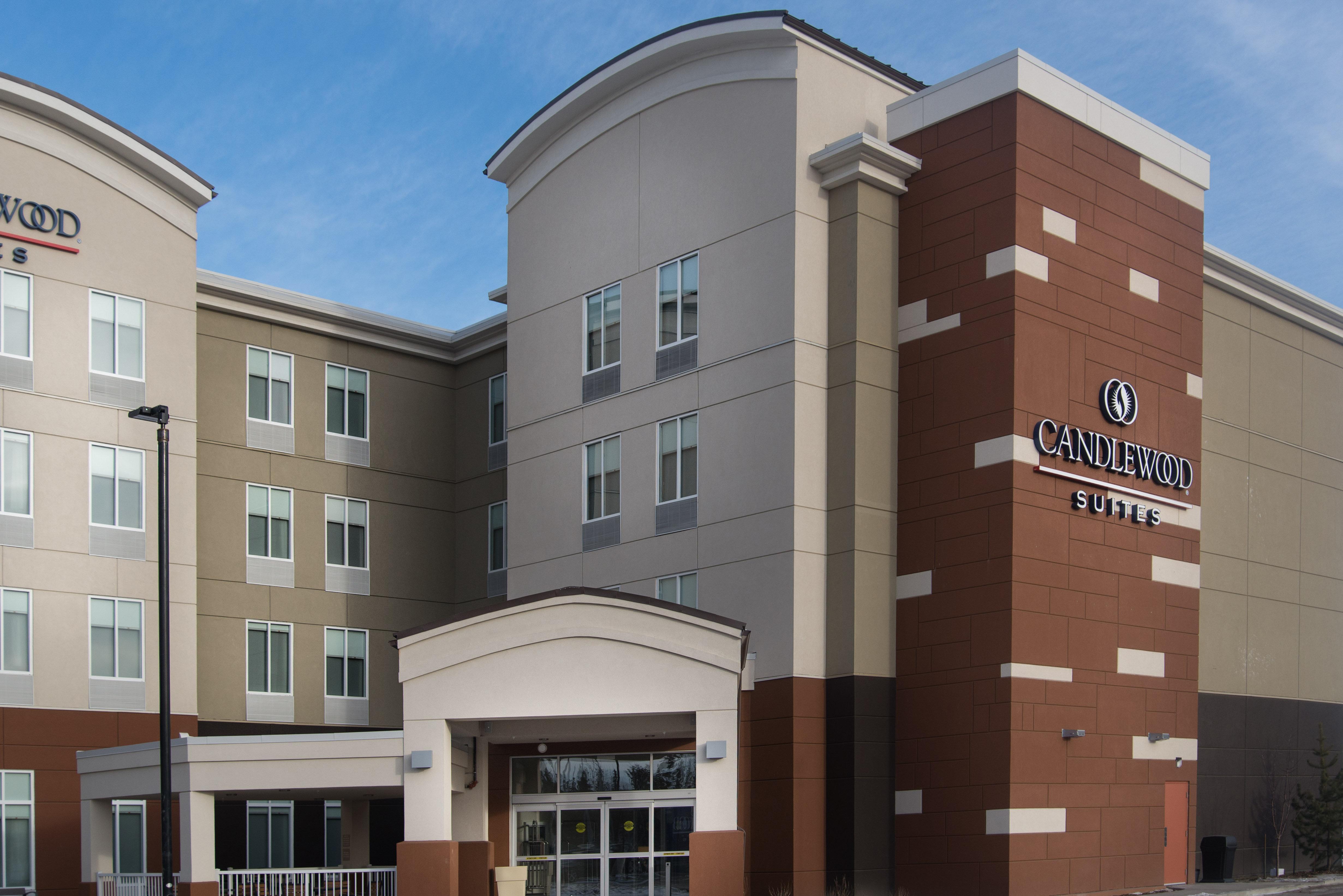 Candlewood Suites West Edmonton - Mall Area By Ihg Ngoại thất bức ảnh
