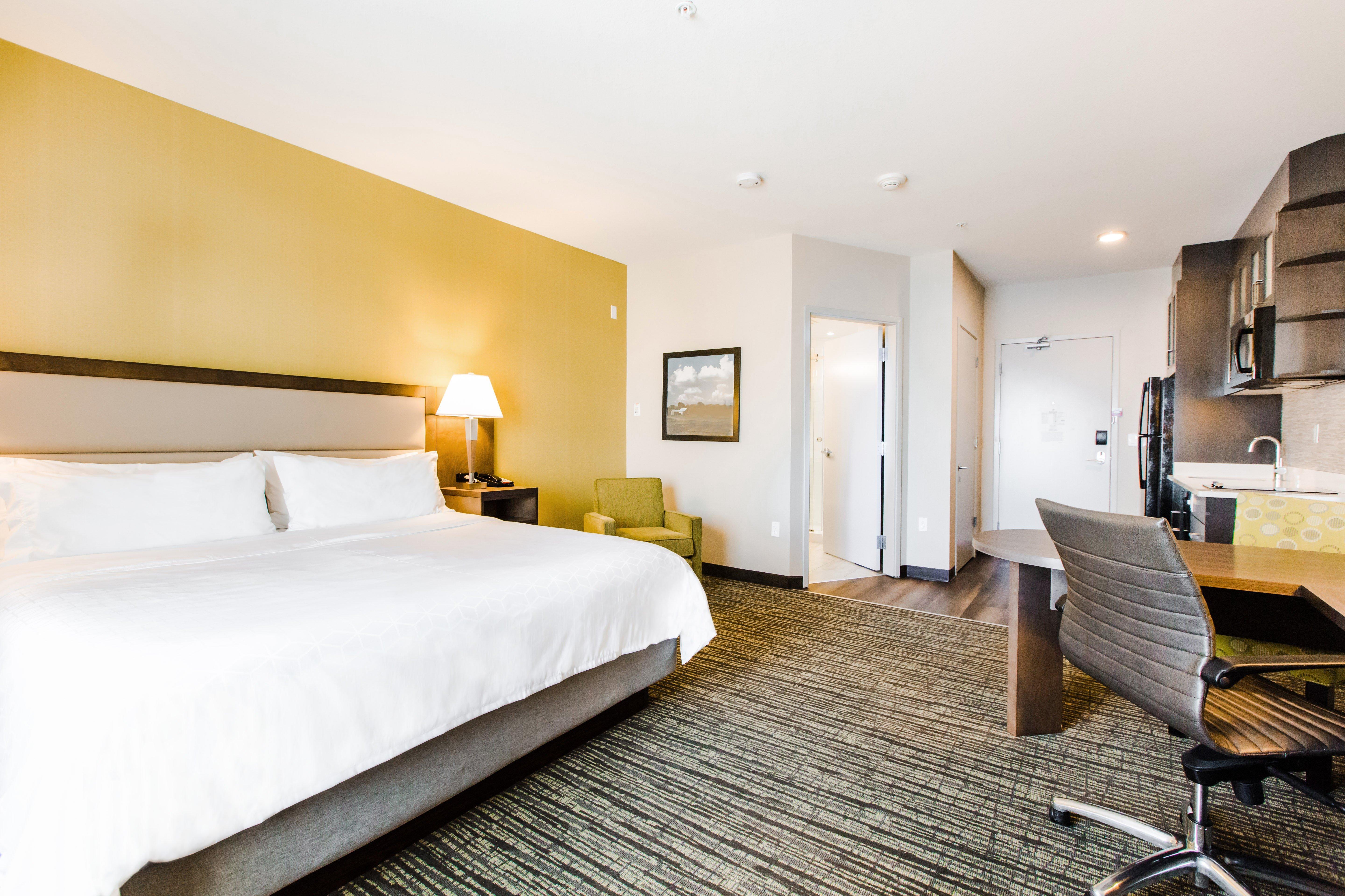 Candlewood Suites West Edmonton - Mall Area By Ihg Ngoại thất bức ảnh
