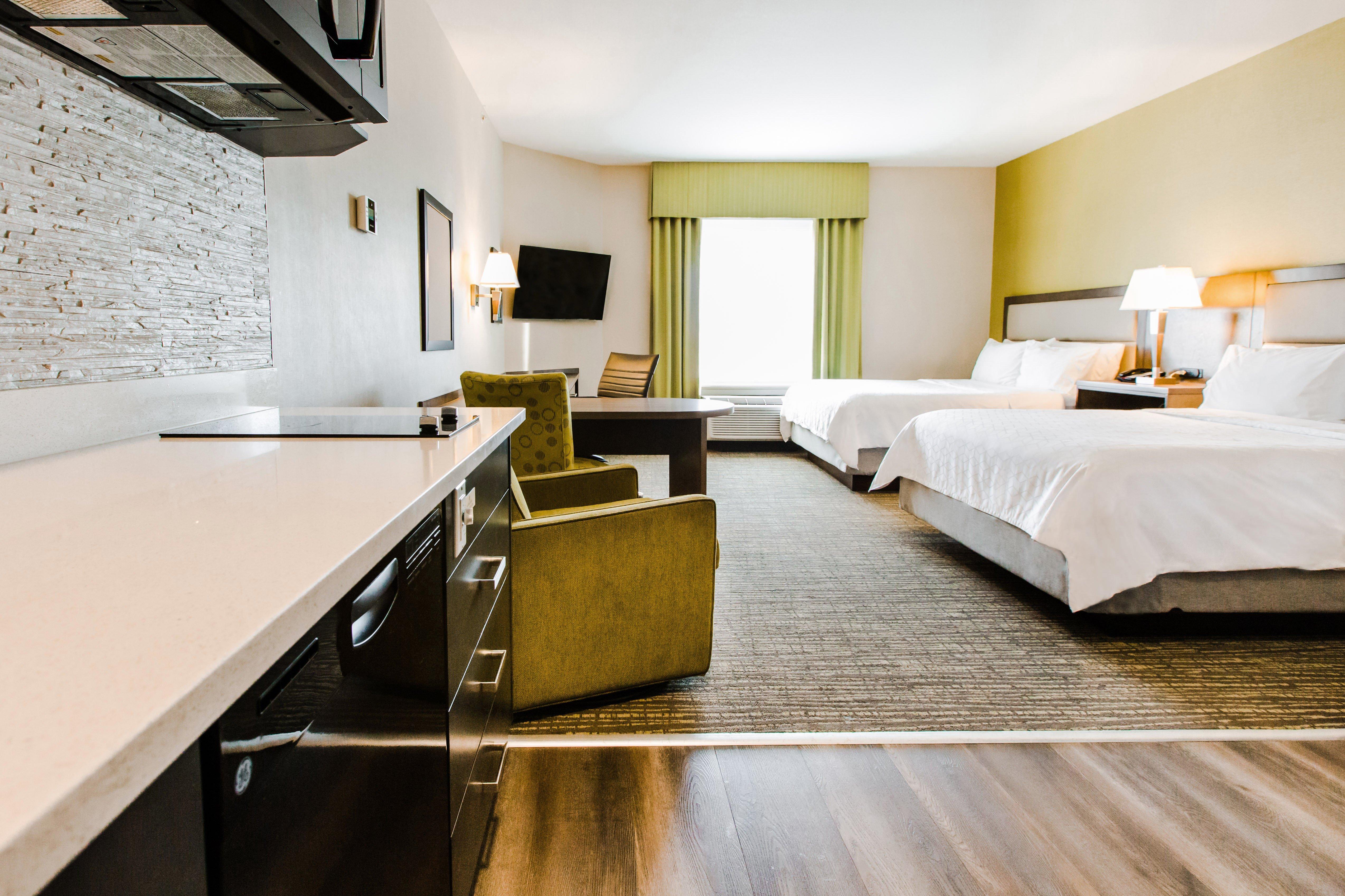 Candlewood Suites West Edmonton - Mall Area By Ihg Ngoại thất bức ảnh