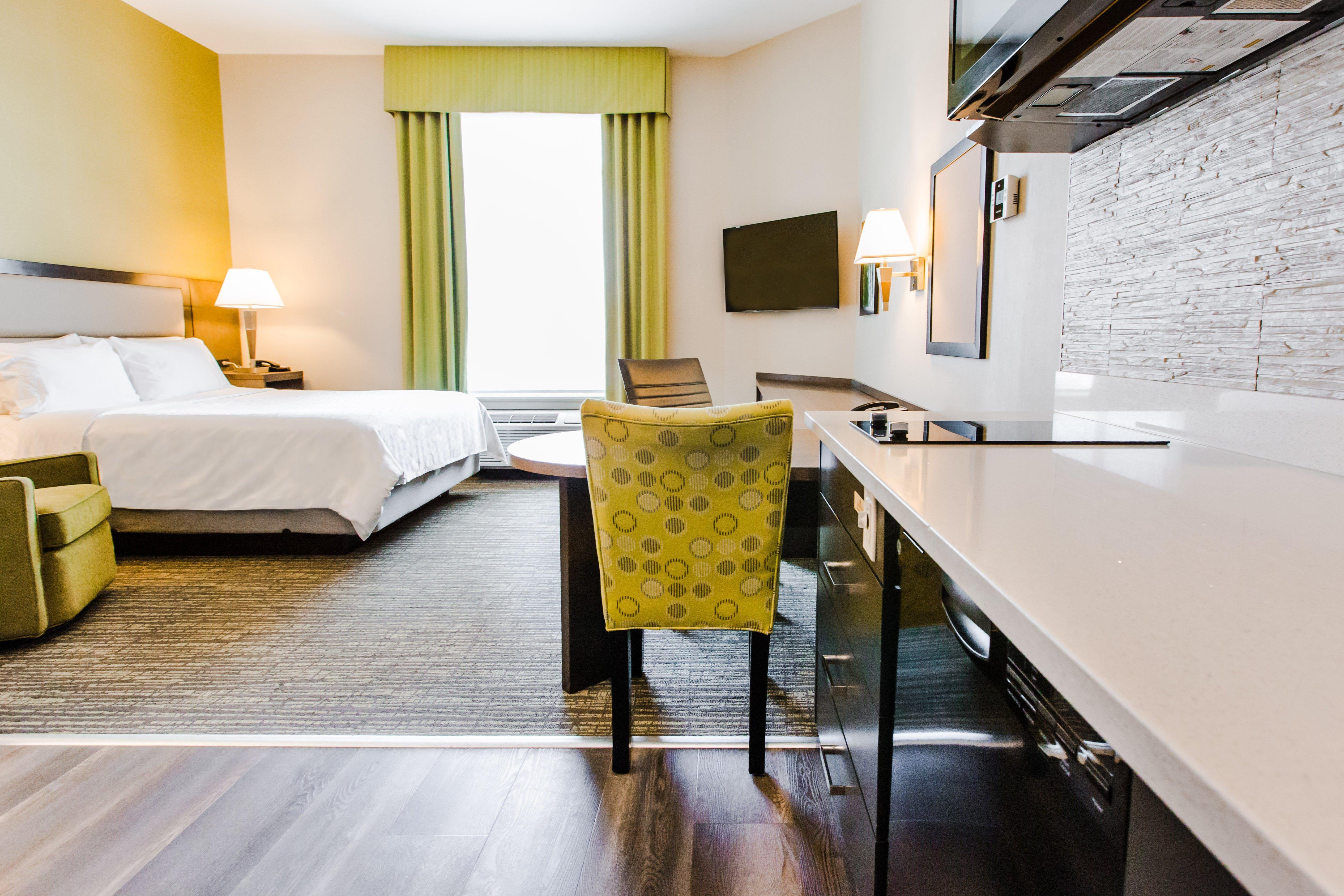 Candlewood Suites West Edmonton - Mall Area By Ihg Ngoại thất bức ảnh