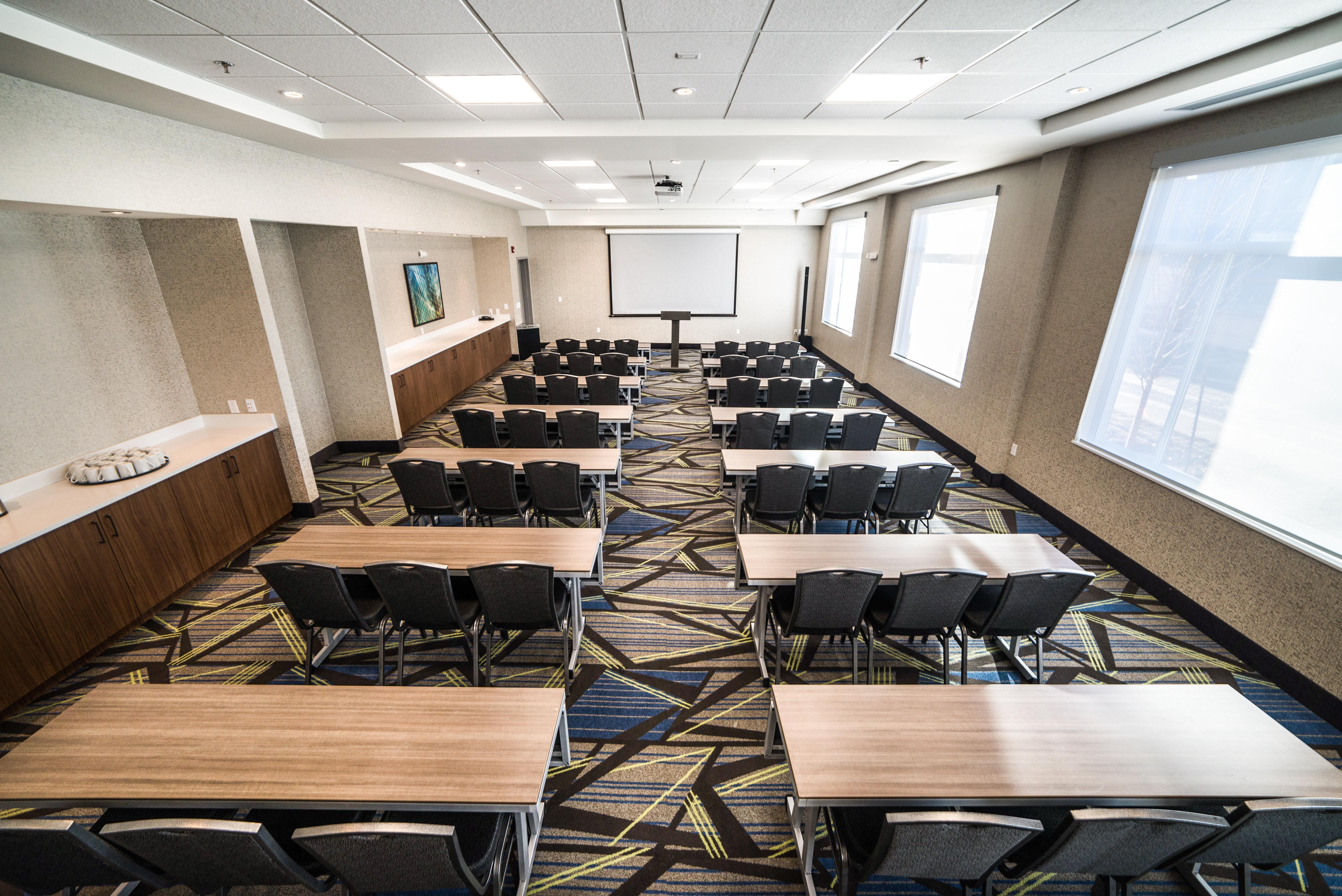 Candlewood Suites West Edmonton - Mall Area By Ihg Ngoại thất bức ảnh